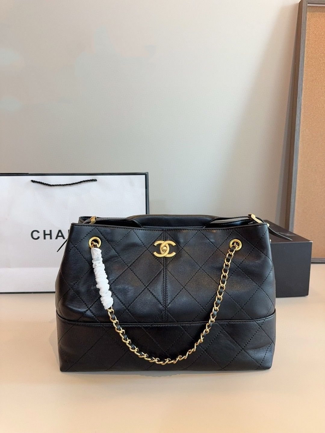 Chanel women bag CAF04