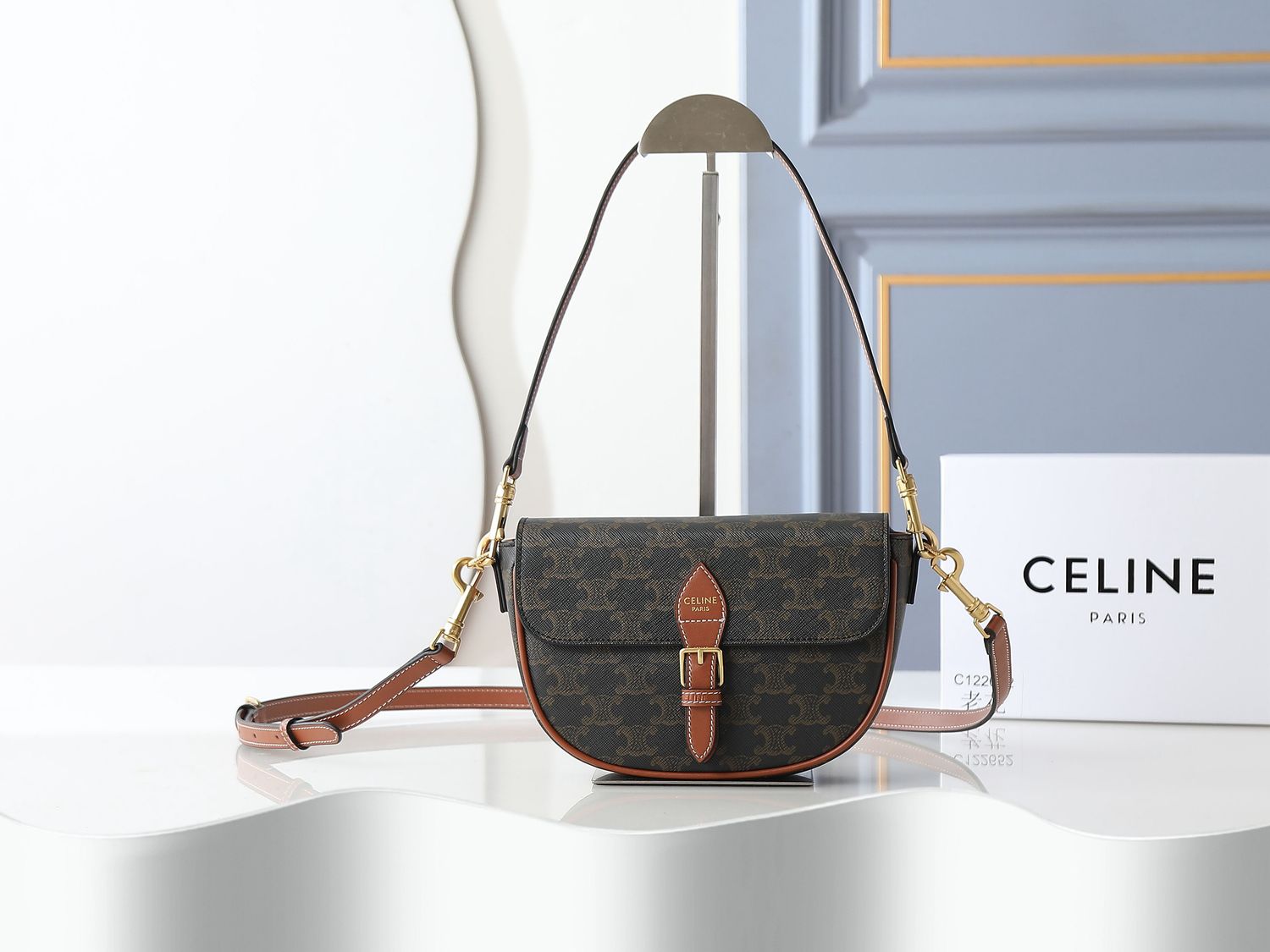Celine bag CEI14 — Triomphe leather Saddle Shoulder Bag