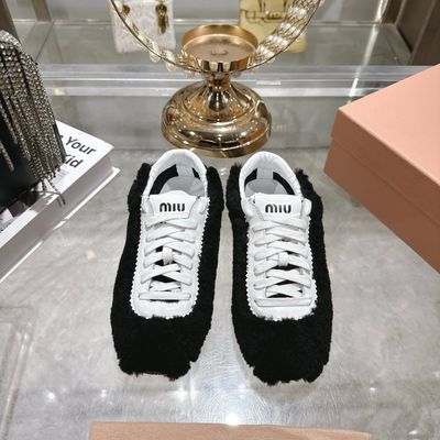 Miu Miu Shoes MAII08 — Shearling Winter Casual Sneakers
