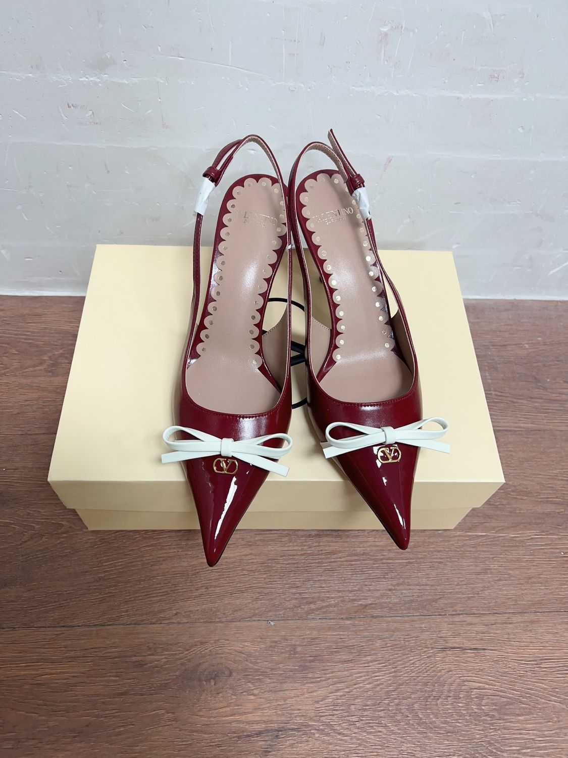 Valentino women sandals VTOA03