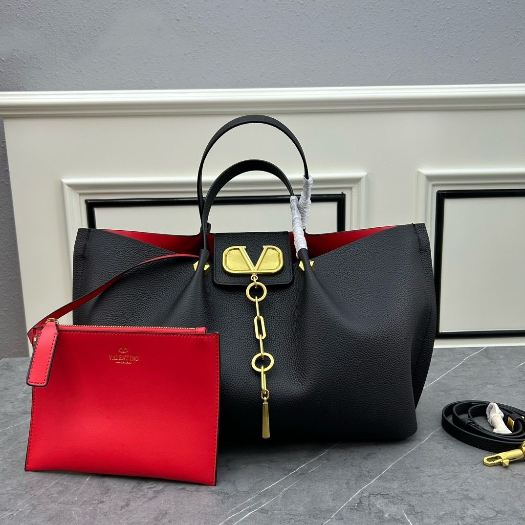 Valentino garavani escape bag VMB01