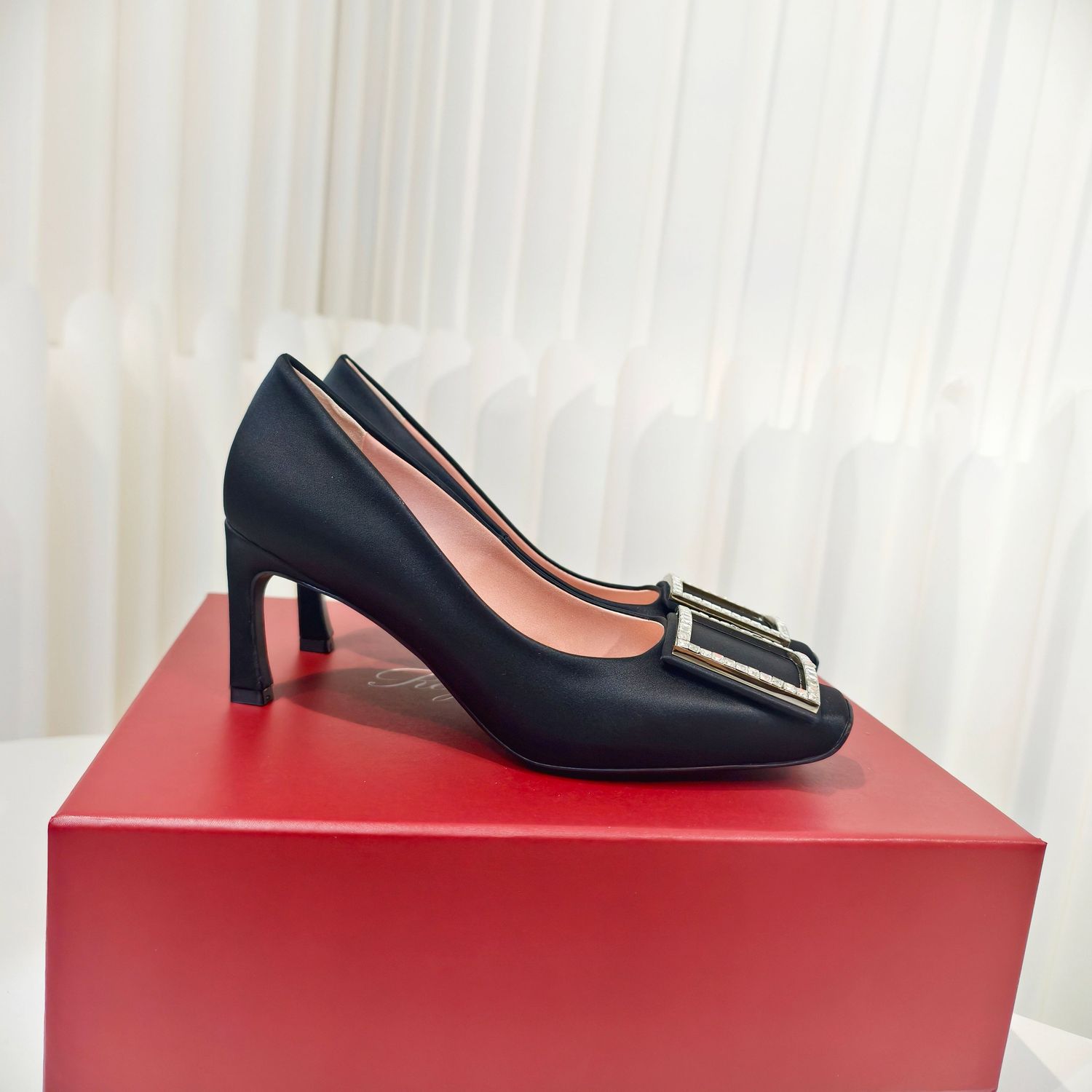 Roger Vivier Trompette Strass Pumps ROBH08