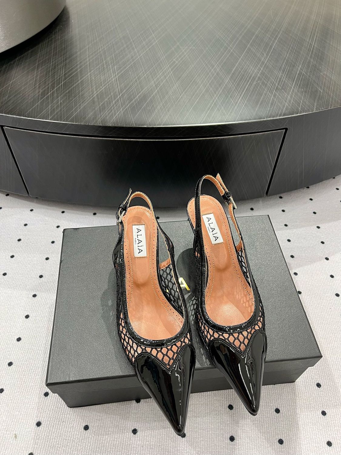 Alaïa Le Cœur Fishnet Slingback Pumps ALBH05
