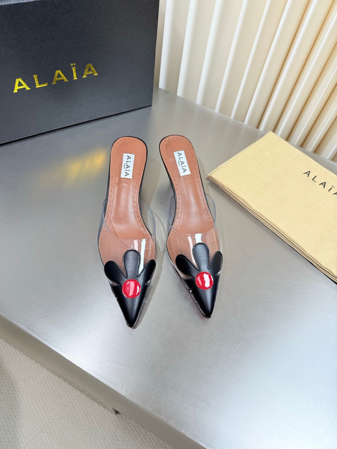 Alaïa Bloom Trimmed Mule Pumps ALBI04