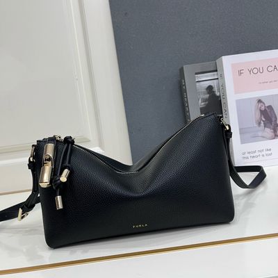 Furla Crescent crossbody bag FUG01