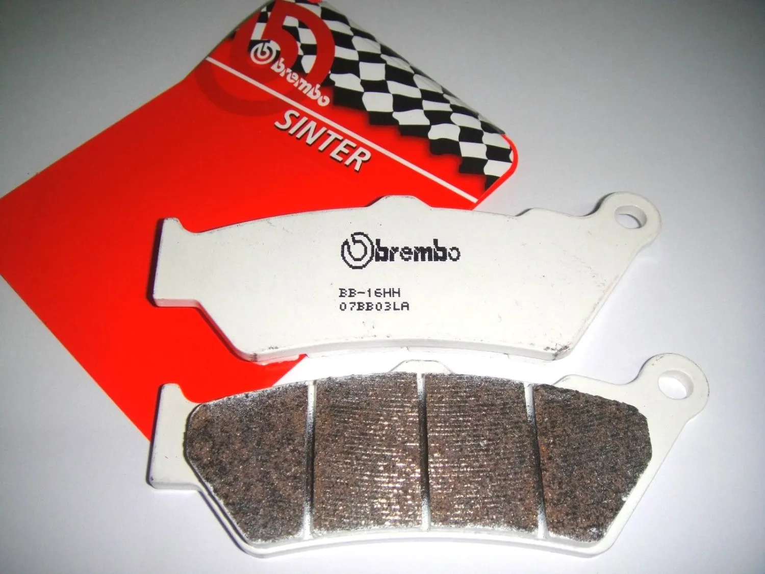 PASTIGLIE FRENO ANTERIORI BREMBO SINTETIZZATE 07BB03LA