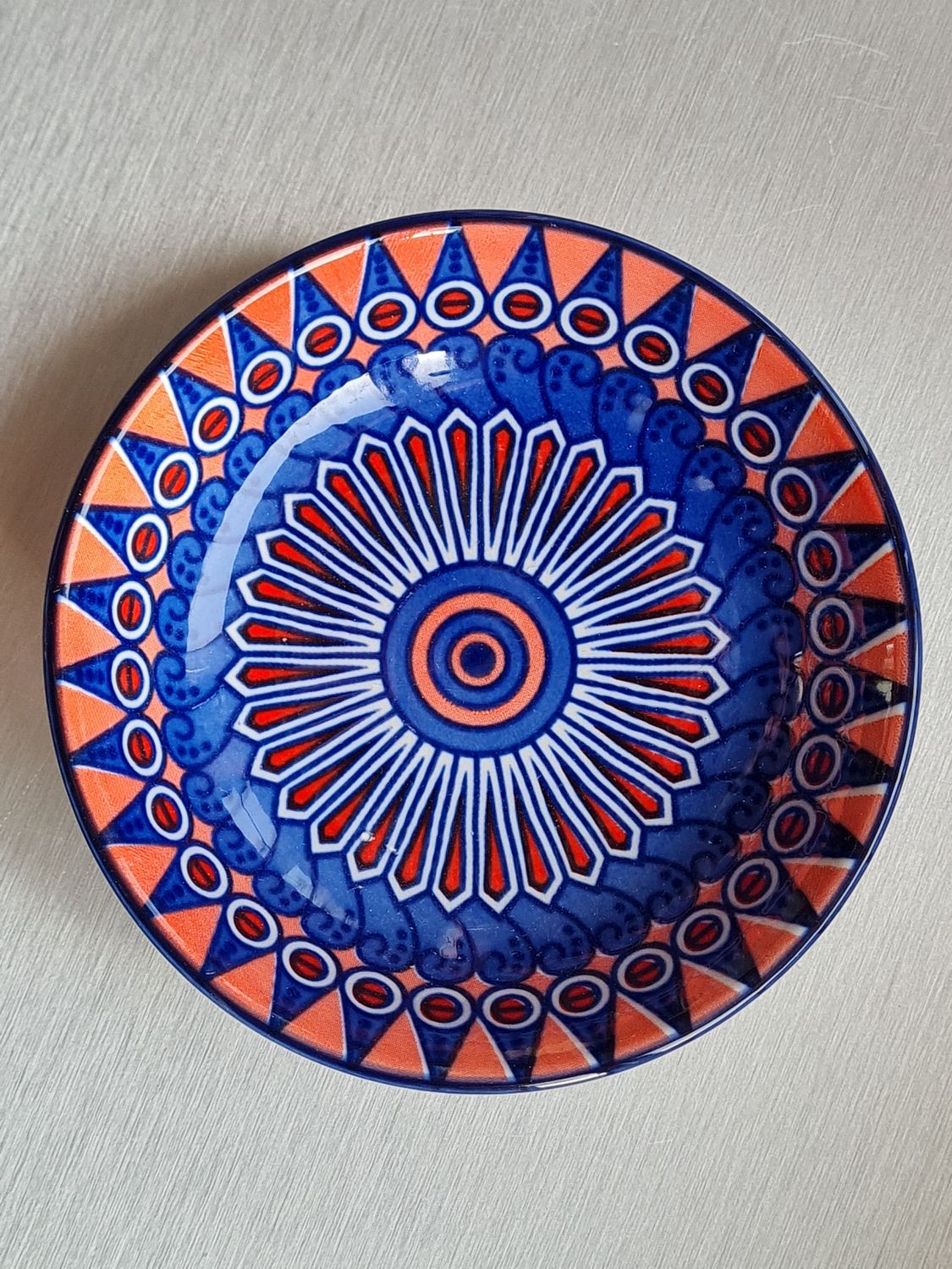 Bowl 10 cm assorted (6 pieces)