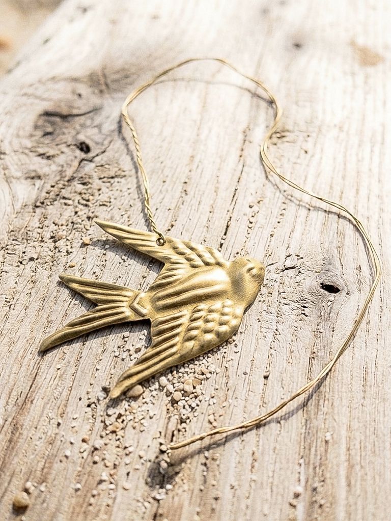 Lucky Charm Swallow (Minimum 5 pieces)
