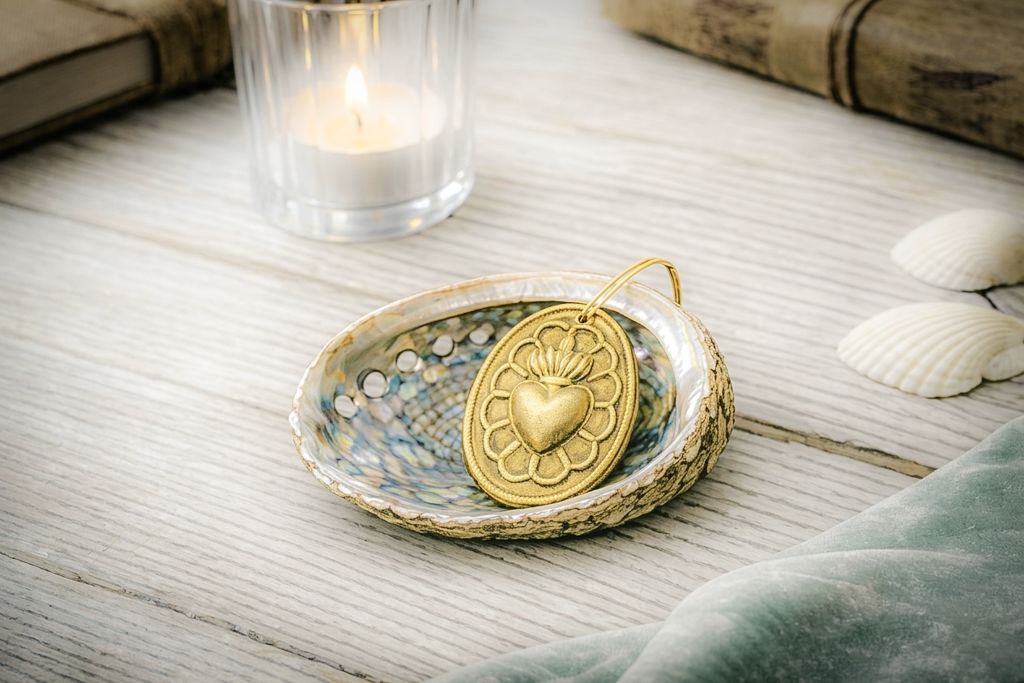 Lucky Charm Heart (Minimum 5 pieces)