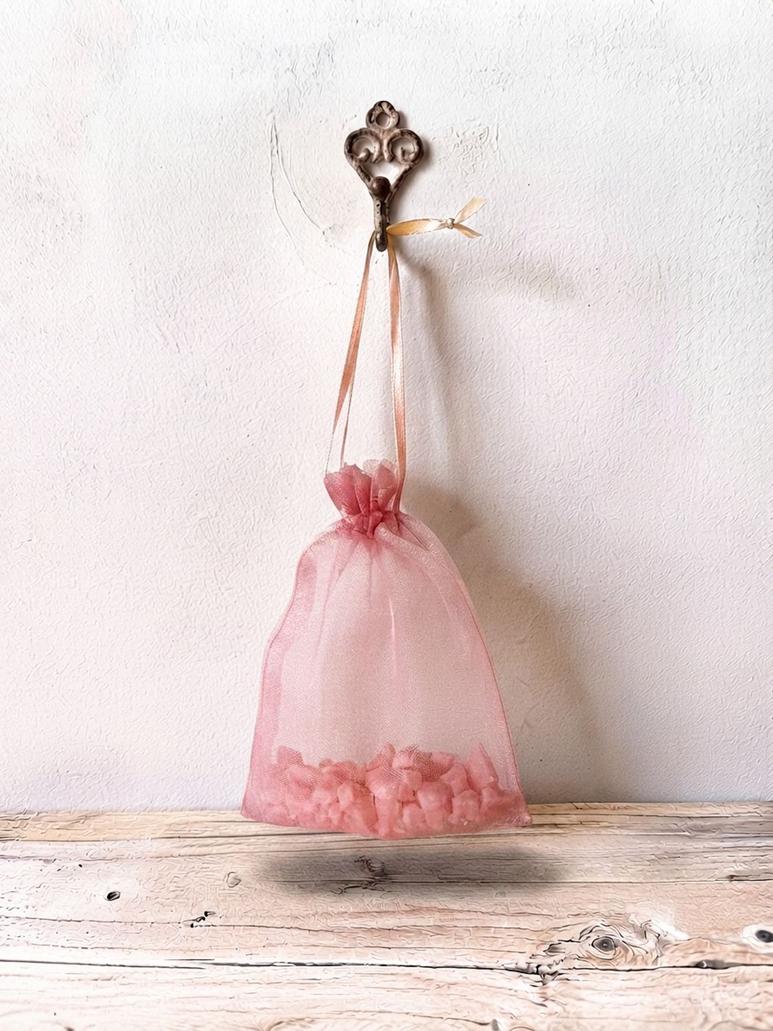 Bloom Perfume Powder in an Organza Bag (Minimum order 5 bags)