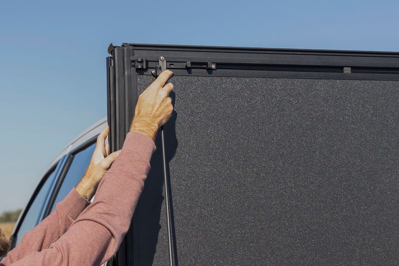 2017-2023 F-250/F-350 Hard Flip-Up Bed Cover