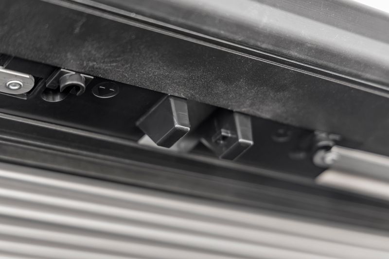 2007-2018 GM Retractable Hard Cover