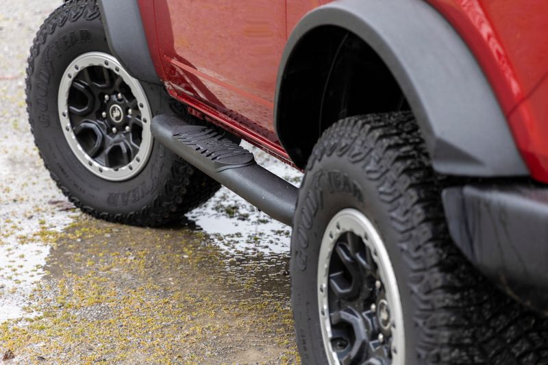 2021-2025 Ford Bronco (2-Door) 4WD- Oval Steps