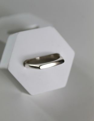 Thin Signet Ring