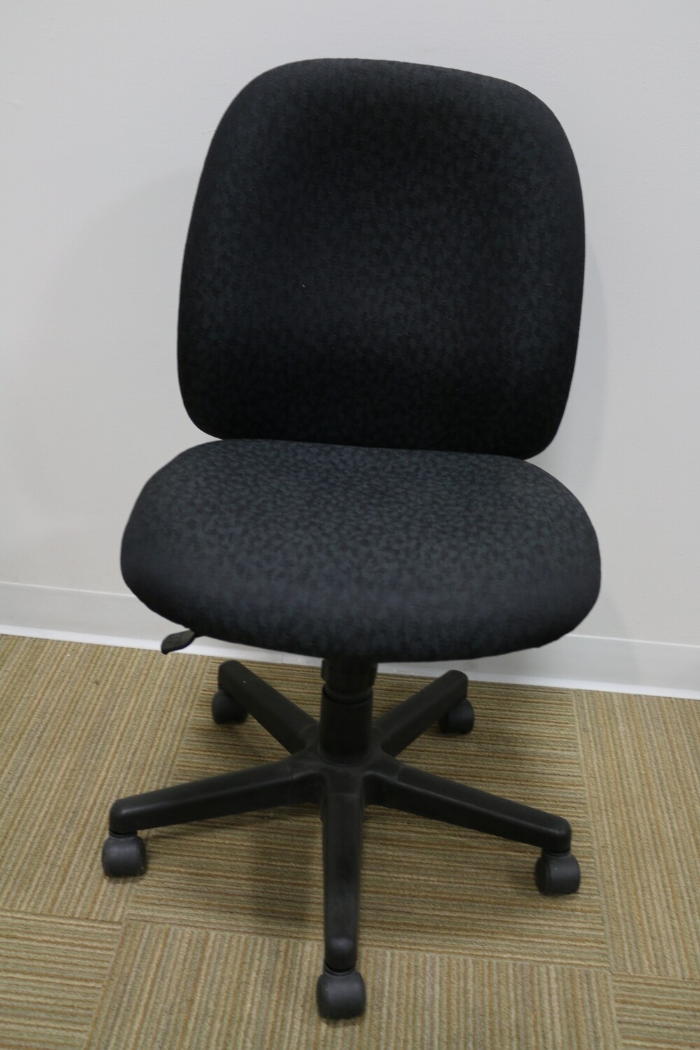 4x4 Task Chair