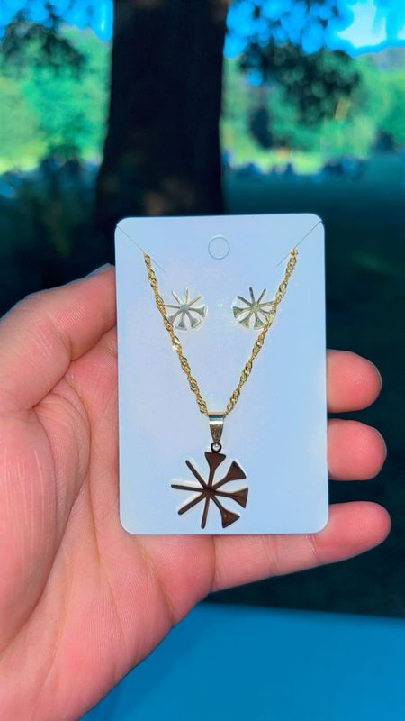Yezidische Symbol set.   (Kette und Ohrringen )