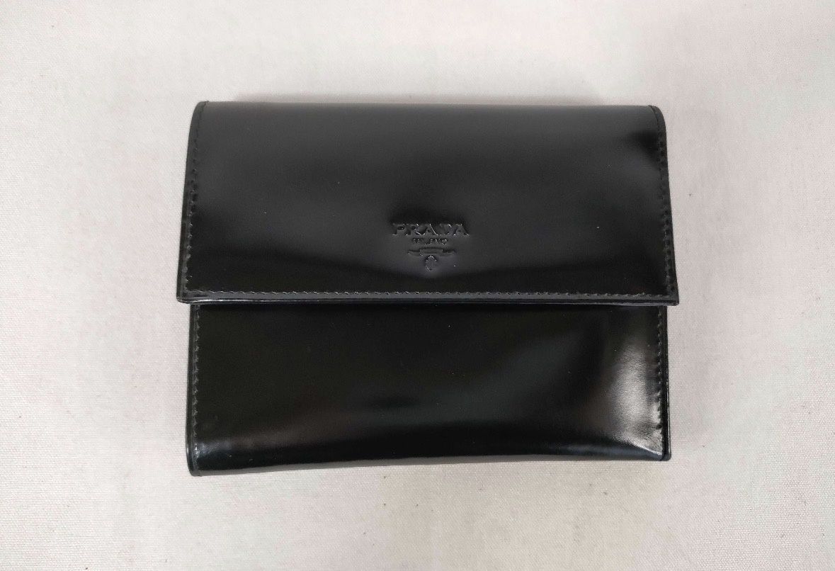 Prada patent leather black wallet