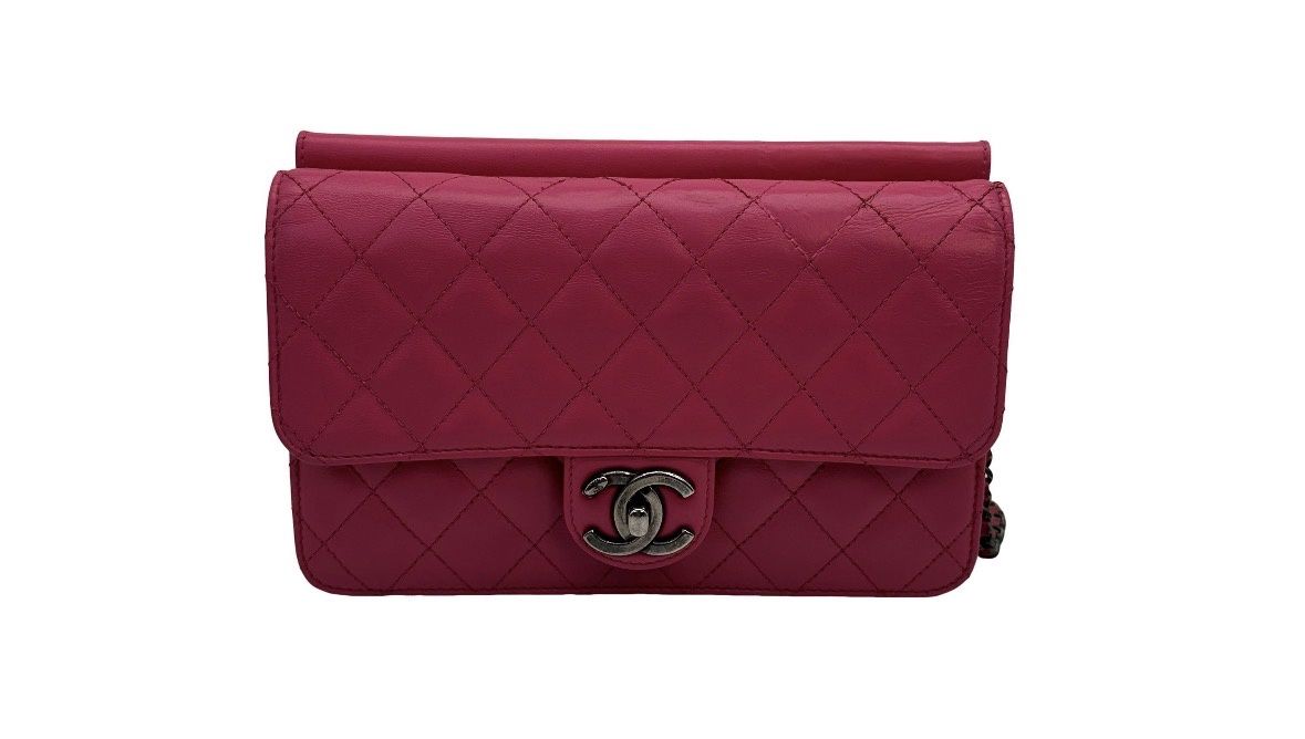 Chanel raspberry chain strap silver shoulder bag