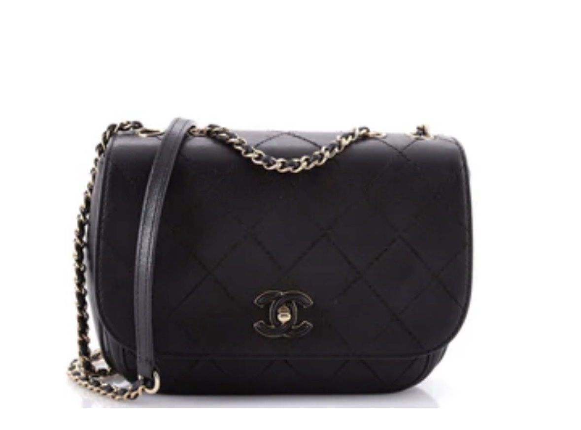 Chanel black flap calf leather crossbody