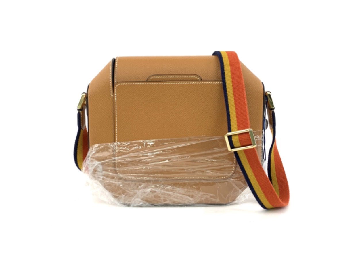 Hermès Octogone 23 crossbody bag in Jaune d'Or Epsom leather gold