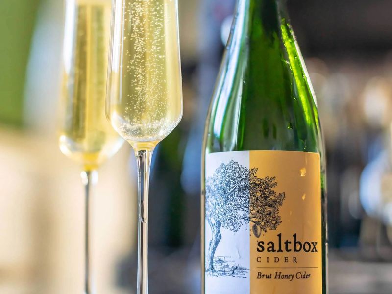 Saltbox Cider shop, Aged Cider Honey Brut, Haverhill, MA