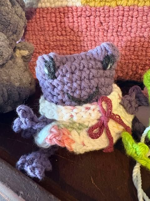 crochet frog in a dress