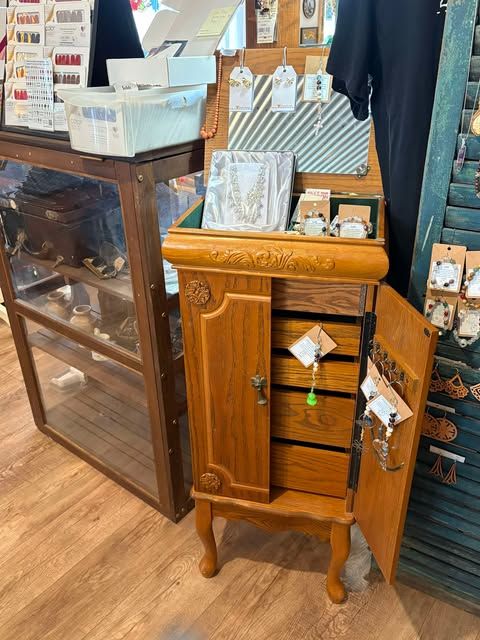 Tall jewelry box