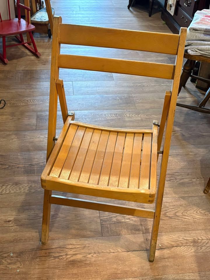 Set of 4 vintage wooden folding chairs