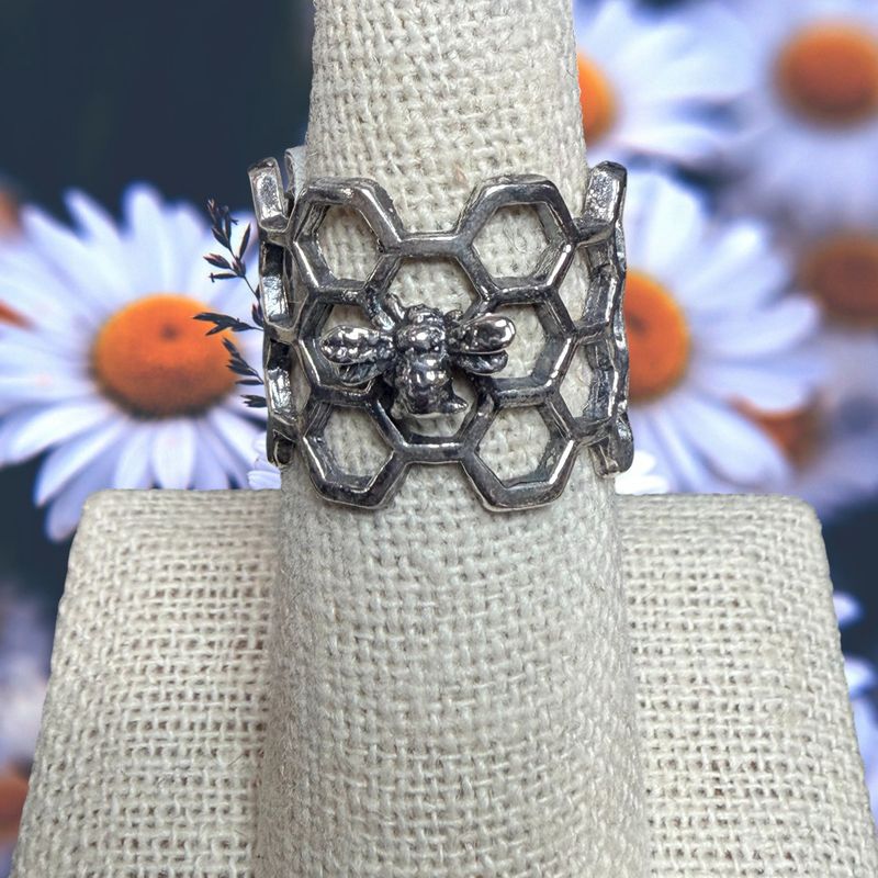 Honeycomb Bee Band Ring