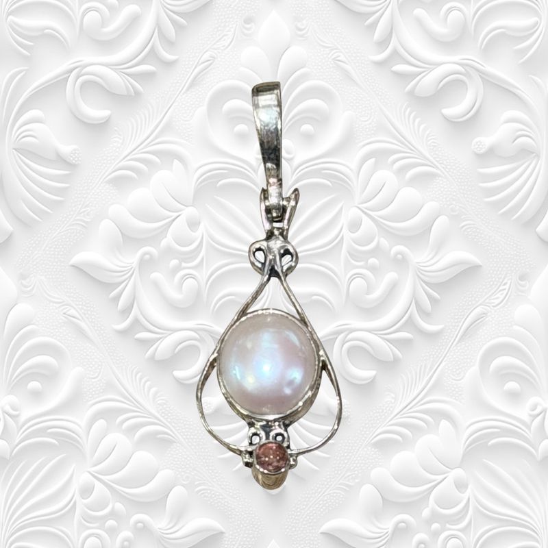 Pearl &amp; Gemstone Pendant