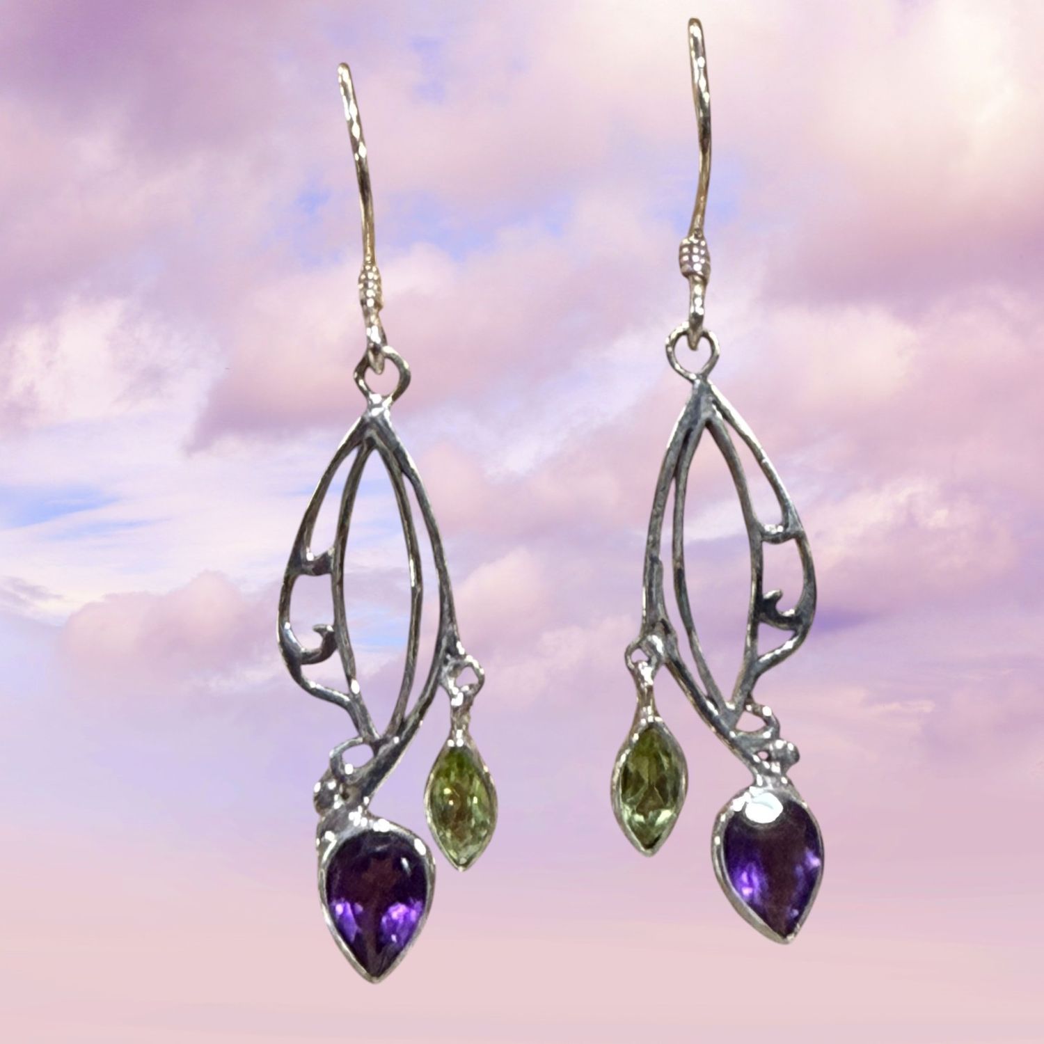 Teardrop Peridot/Amethyst S/S Earrings