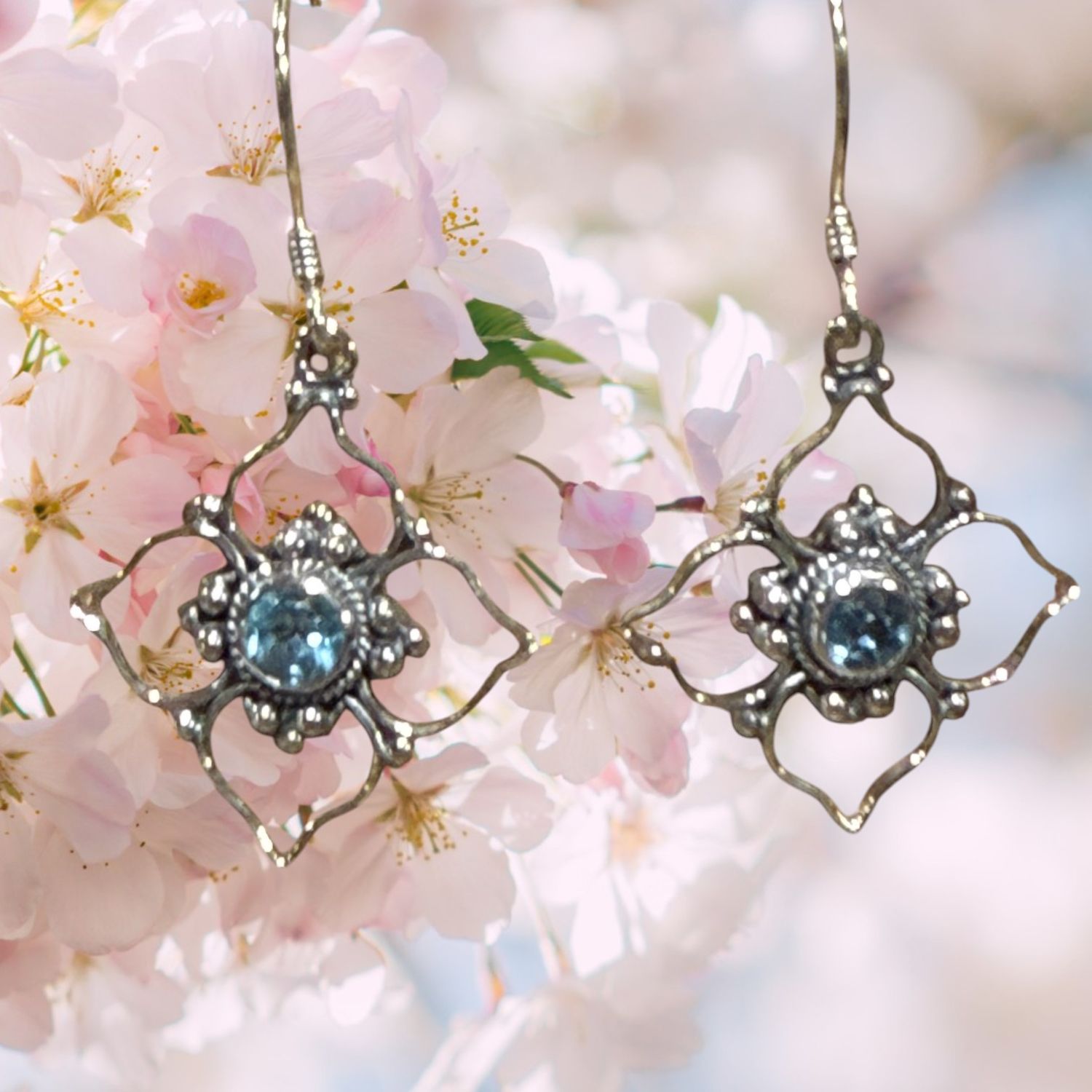 Openwork Blue Topaz Flower S/S Earrings