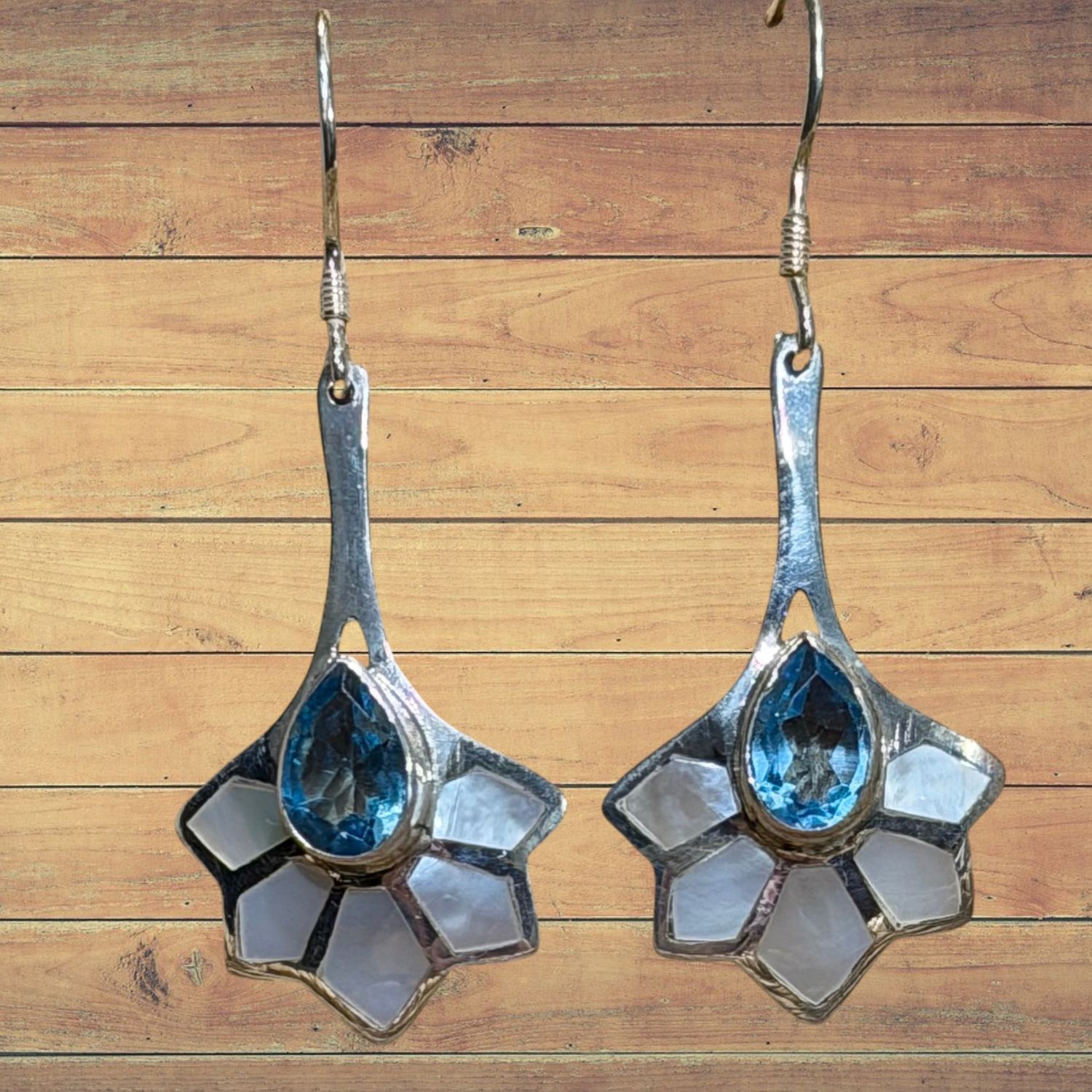 Flower Blue Topaz MoP S/S Earrings