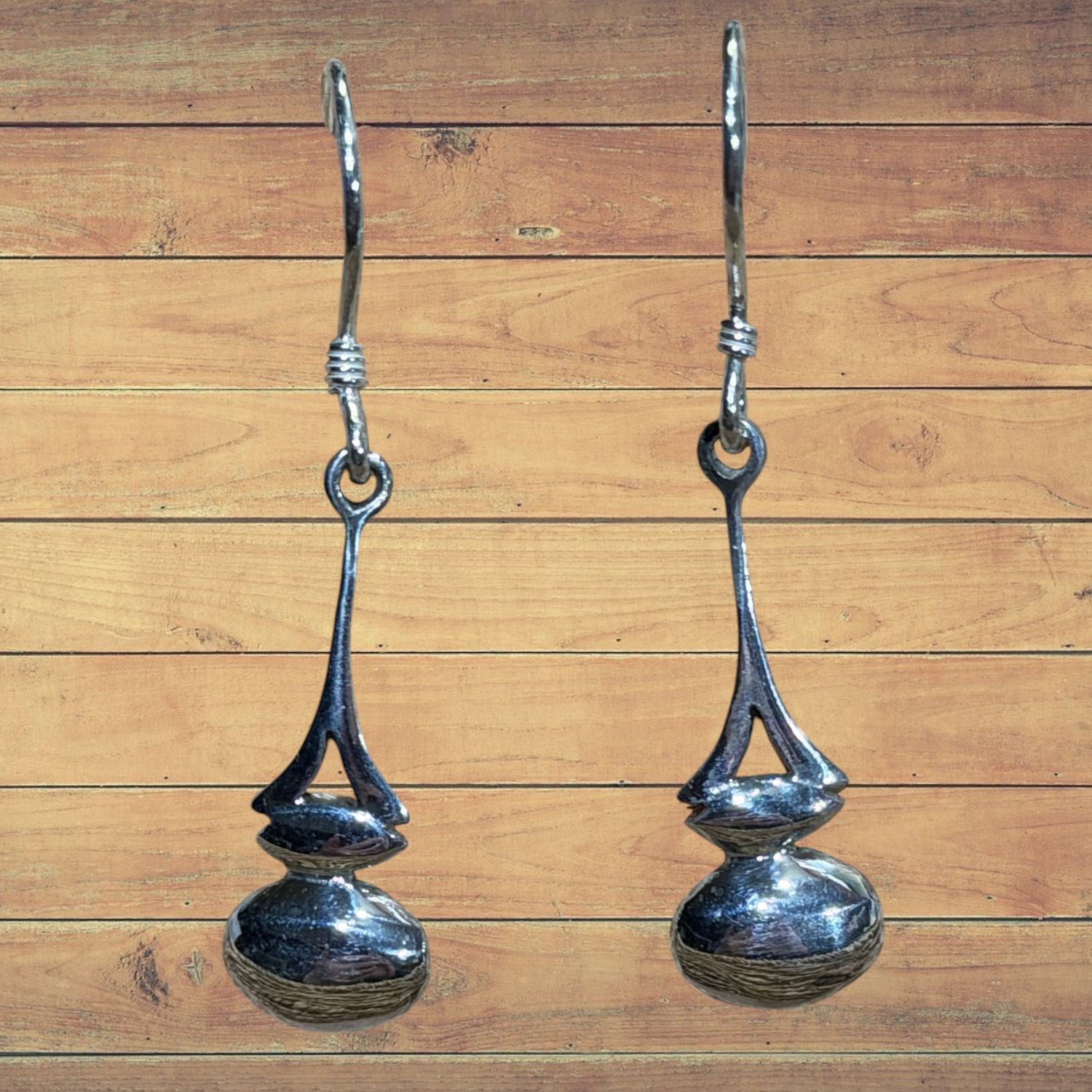 East West S/S Drop Earrings