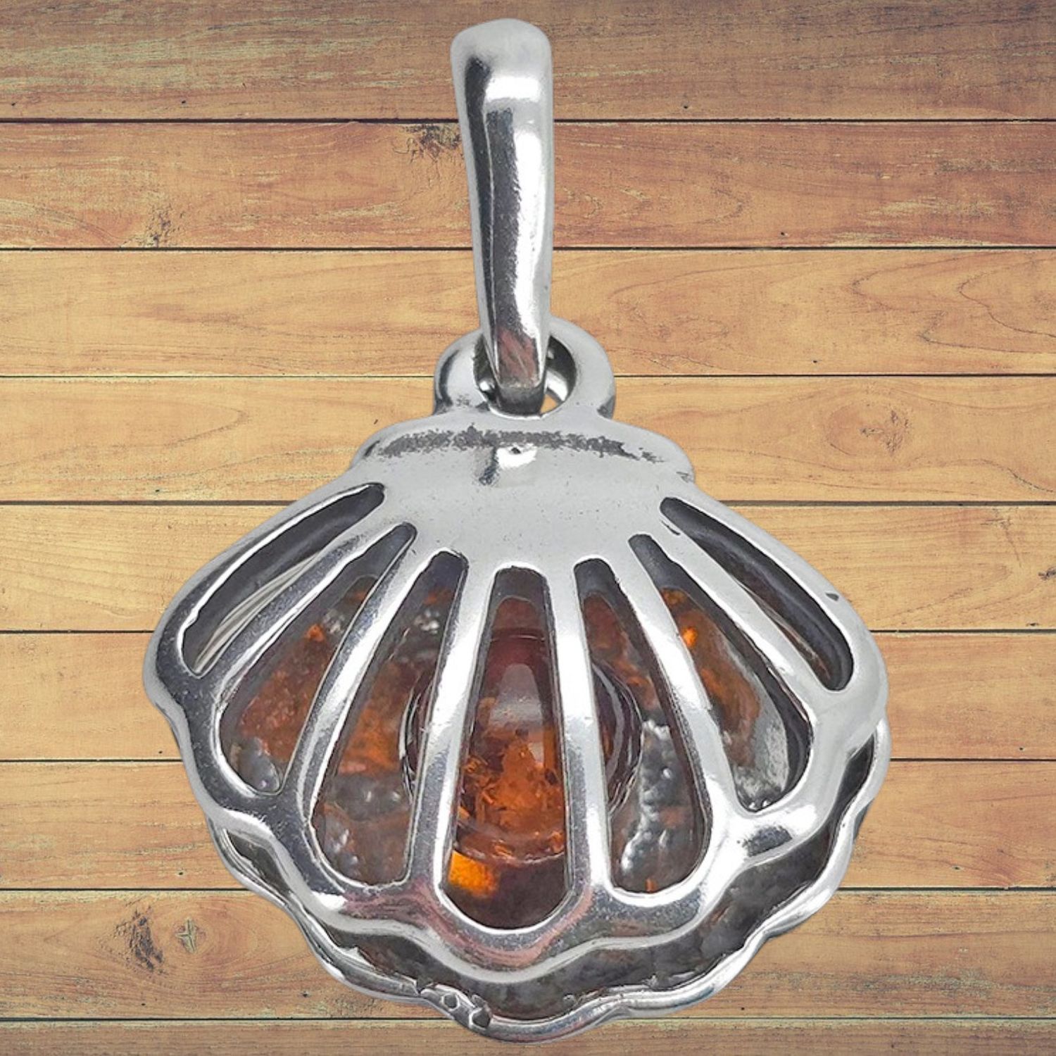 Clam Shell Amber Pearl S/S Pendant