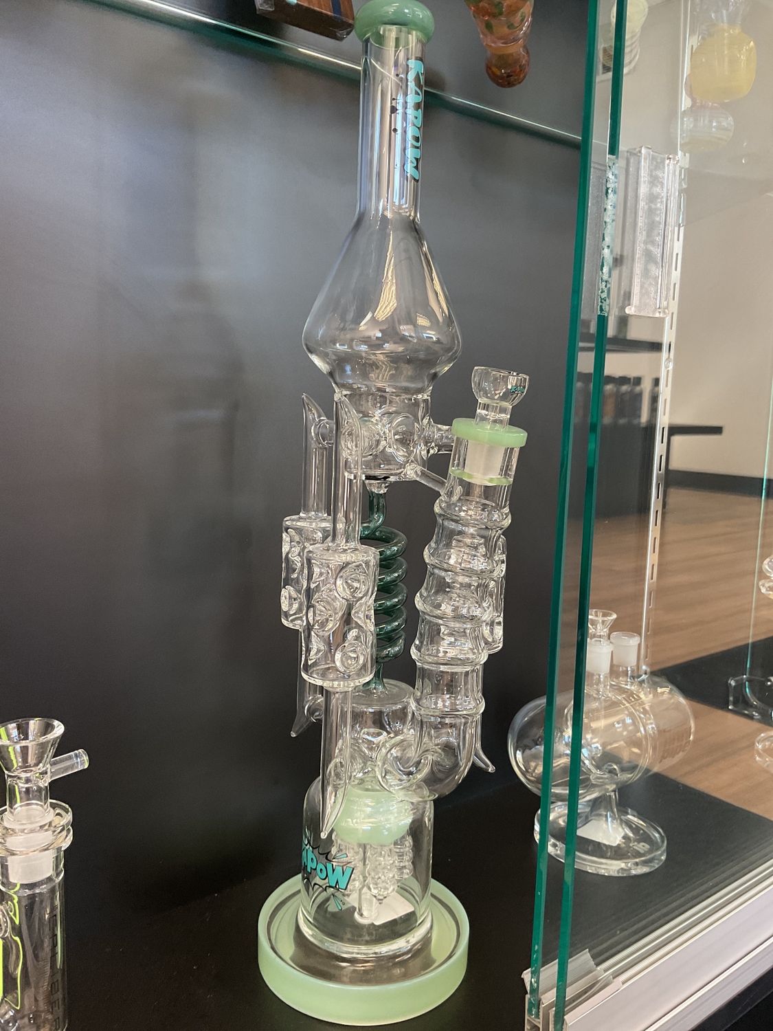Kapow glass 20in water bong
