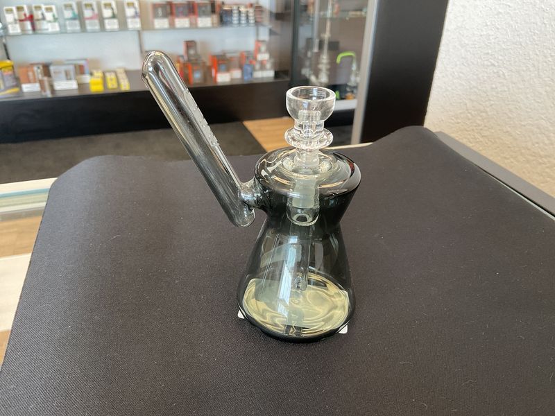 Hourglass pocket bubbler