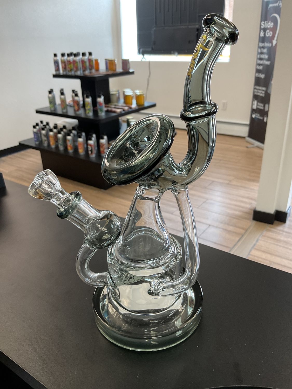 Clover Symphony Horn Bong