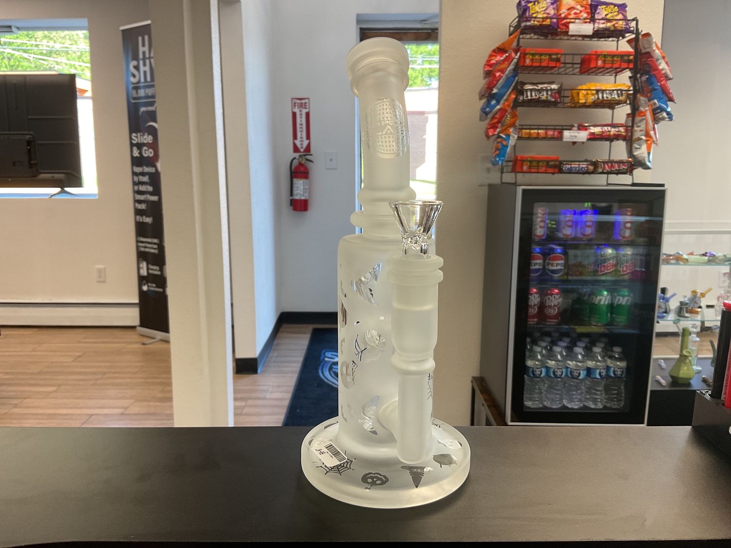 10in sandblasted Halloween water bong