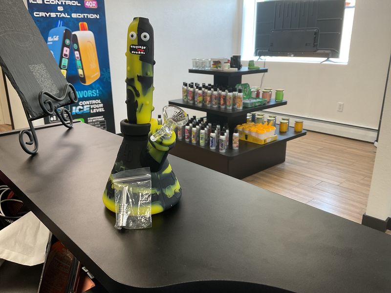 8in Silicone 2 in 1 Pickle Water Bong/Nectar Collector