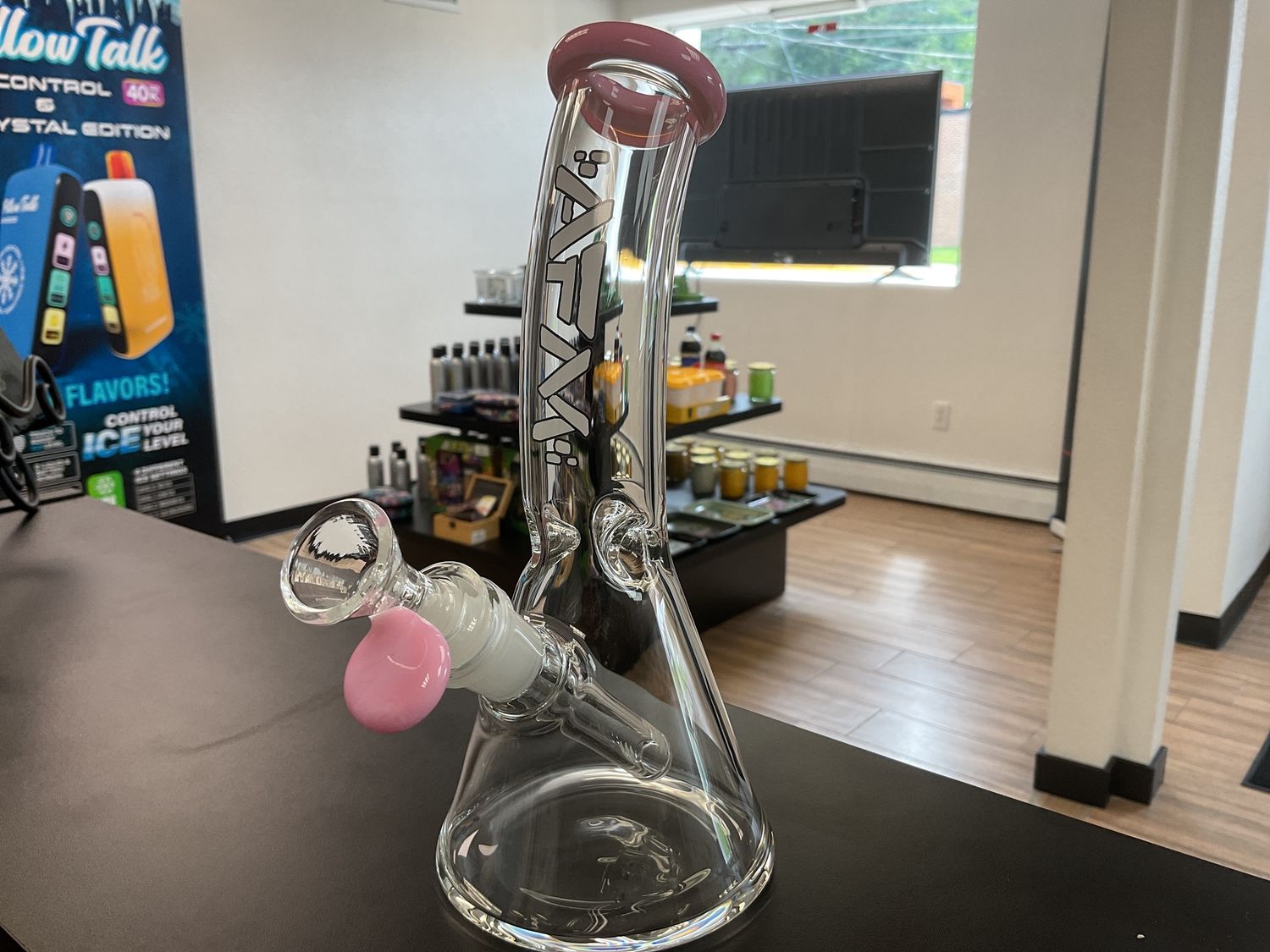 8in Bent Neck Mini Beaker water Bong - Pink