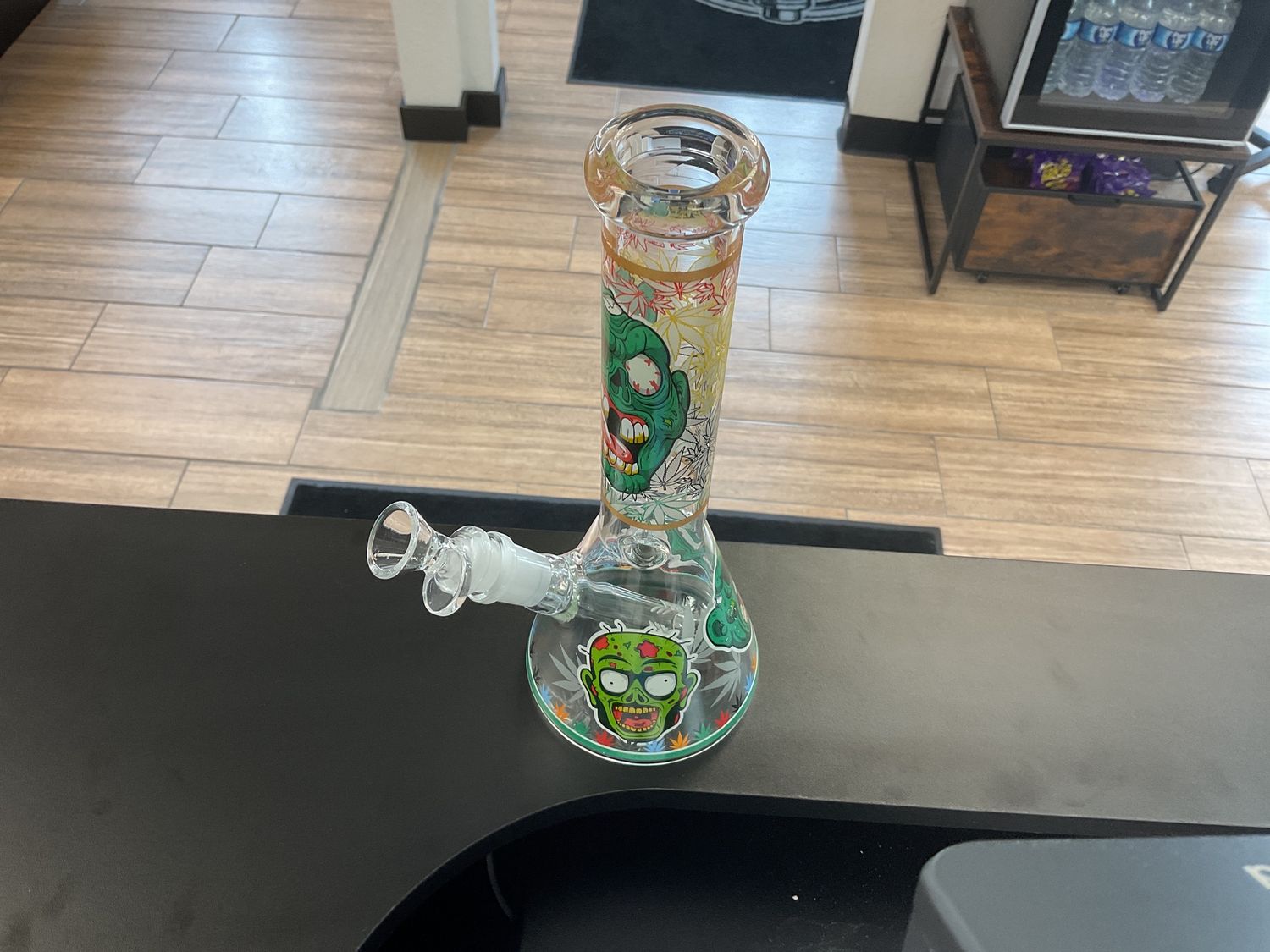 10” Zombie Breaker Glow in the dark bong