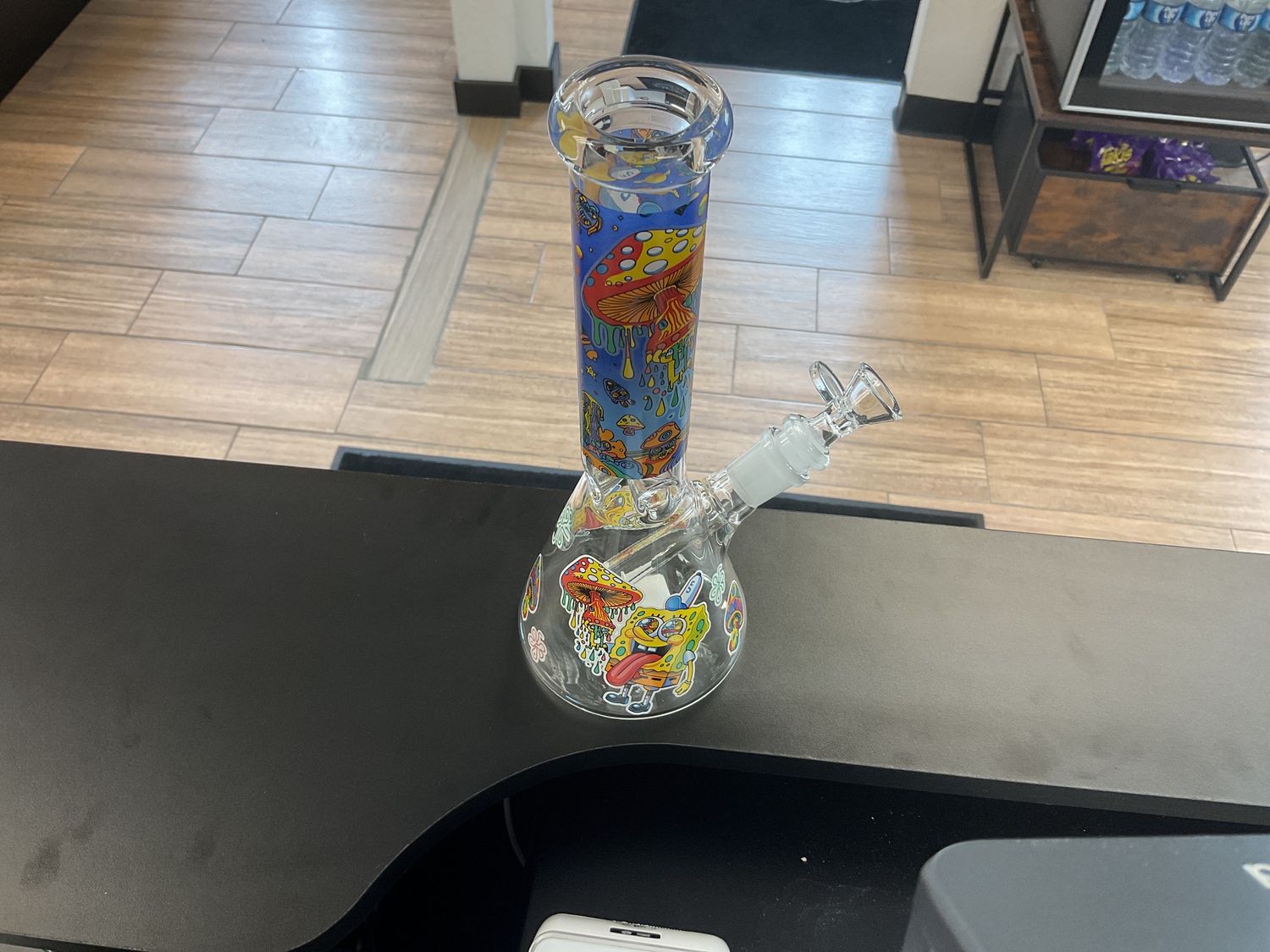 10” Glow in the dark SpongeBob Bong