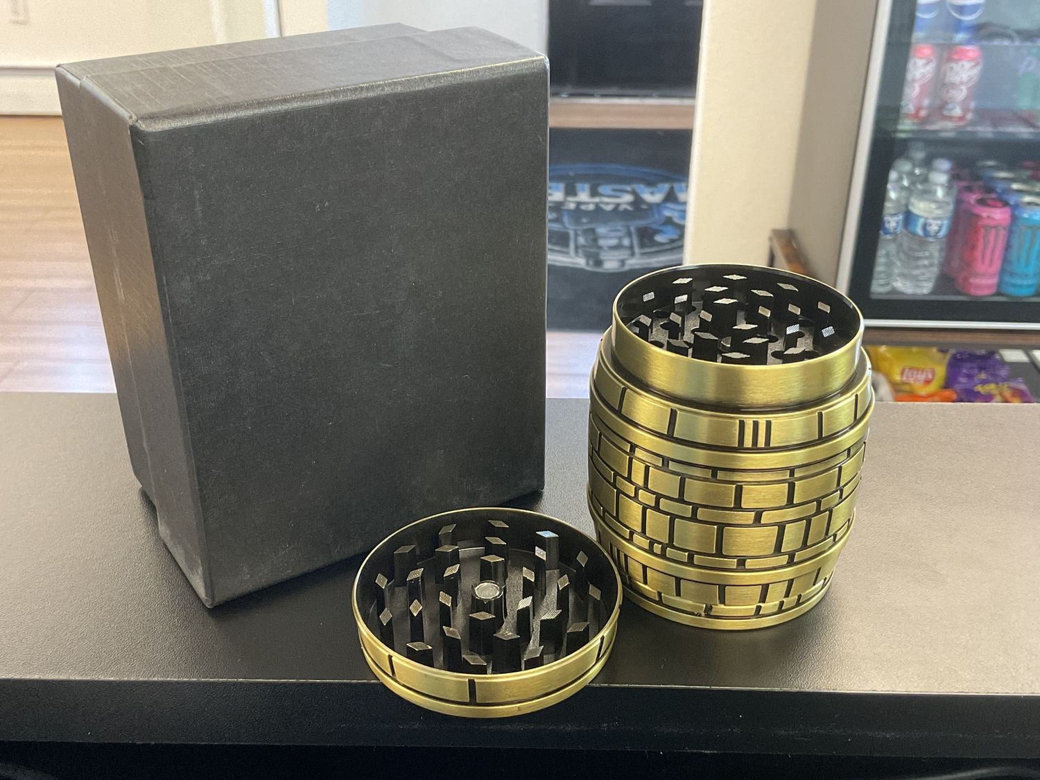 Barrel Grinder, Color: Gold