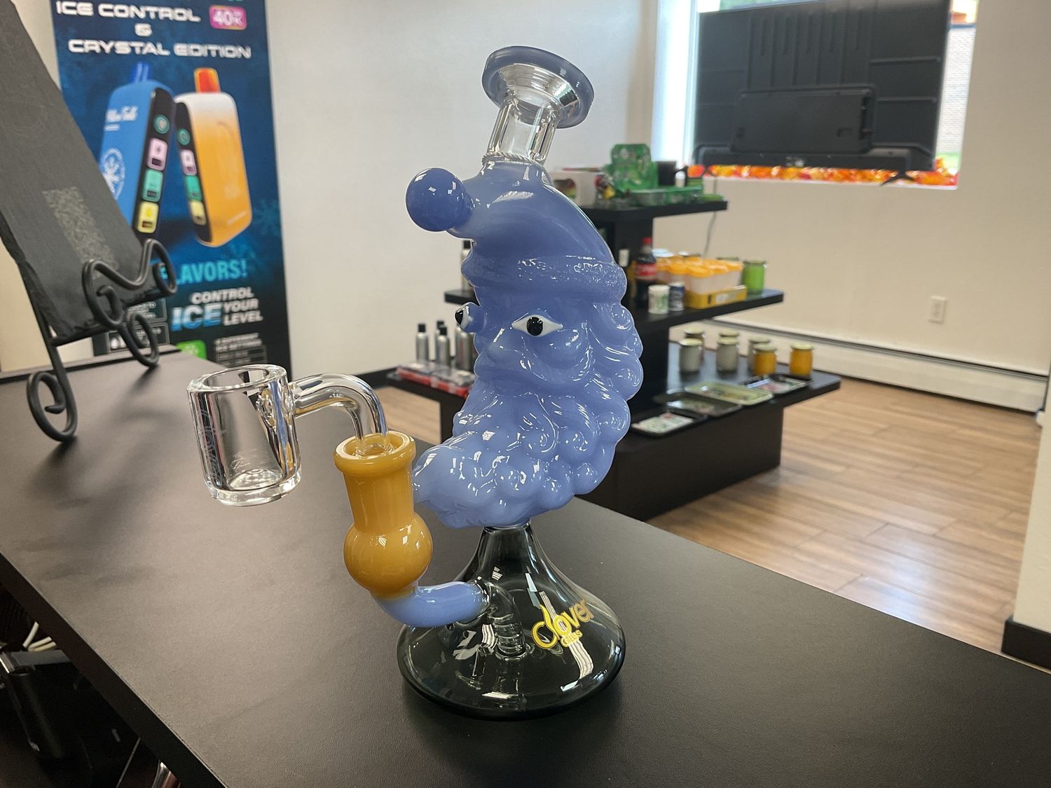 7.5in Crescent Santa Beaker Base Dab Rig, Blue