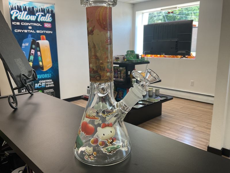 Hello Kitty 10 in water pipe