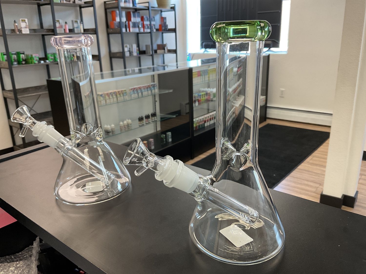 8” Color Rim Ice Catcher Bong