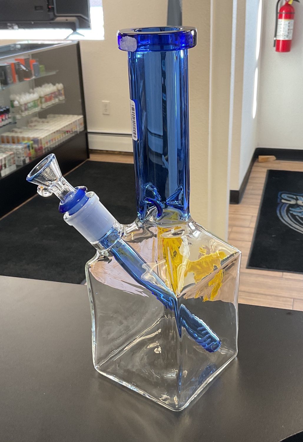 10in Decanter Inspired Square base water Bong