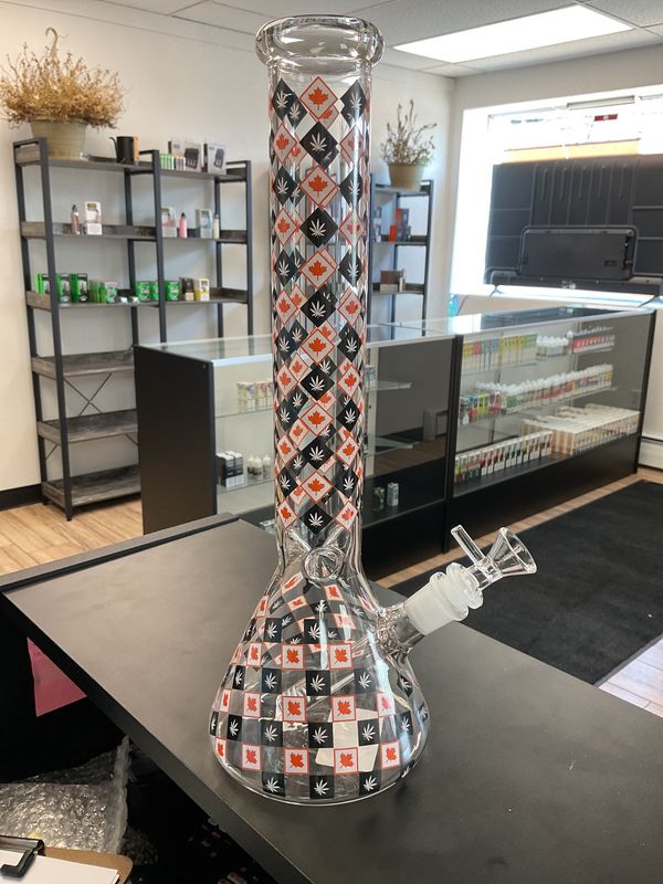 13.5” Maple Leaf Checker Water Bong
