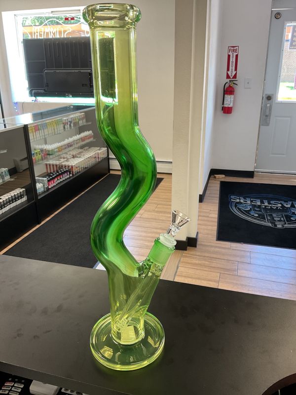 16” Zig Zag Water Bong